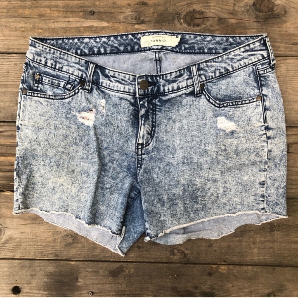 Torrid denim shorts